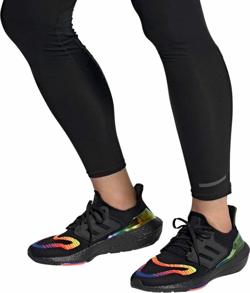 Running shoes adidas ULTRABOOST 22 2 Running shoes adidas ULTRABOOST 22 - Image 2